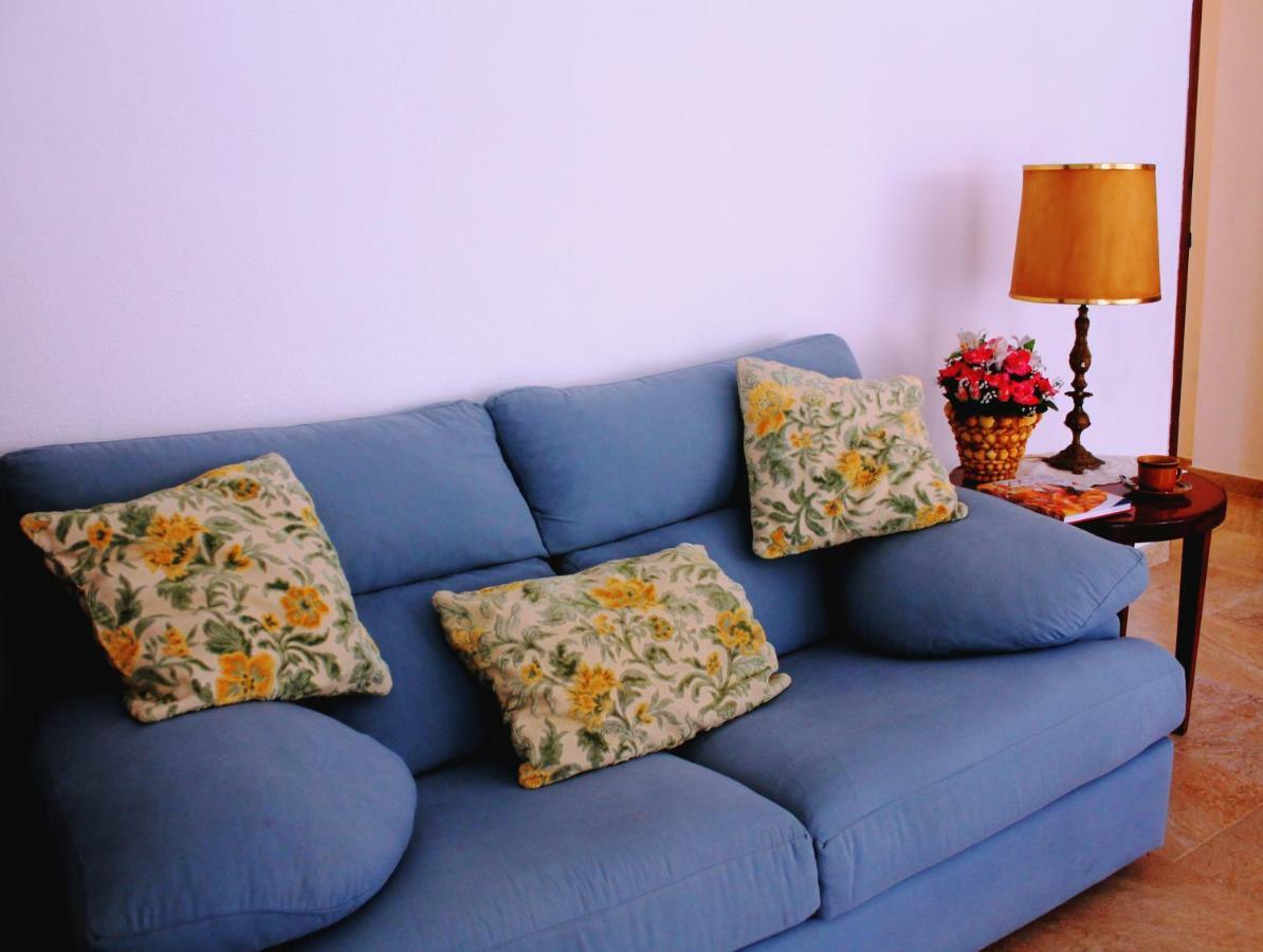 Apartment A Stone'S Throw From Santa Barbara Alicante Eksteriør bilde